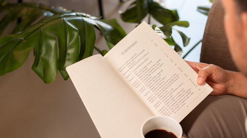 Image of Devocional amor y respeto: 52 semanas para experimentar el amor y el respeto en tu matrimonio (Spanish Edition)