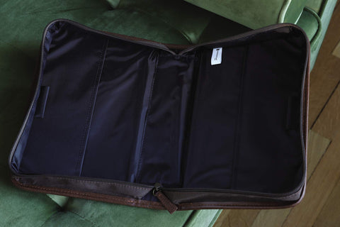 Image of FORRO PARA BIBLIA HOMBRES AVIADOR SUEDE XL