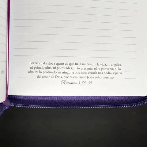 Image of Libreta Imitación Piel Púrpura con Cierre: Amor de Dios