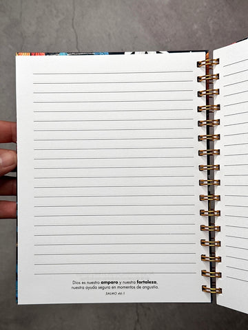 Image of Libreta de Anillas con Elásico La Mujer que Teme al Señor