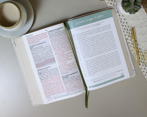 Image of Biblia RVR 1960 de Promesas Devocional Virtuosa Letra Gigante Piel Especial Crema